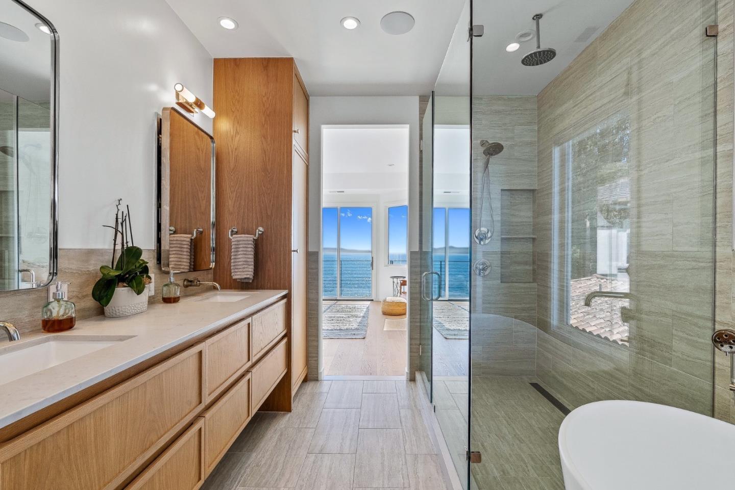 Detail Gallery Image 54 of 81 For 108 Grove Ln, Capitola,  CA 95010 - 4 Beds | 4/1 Baths