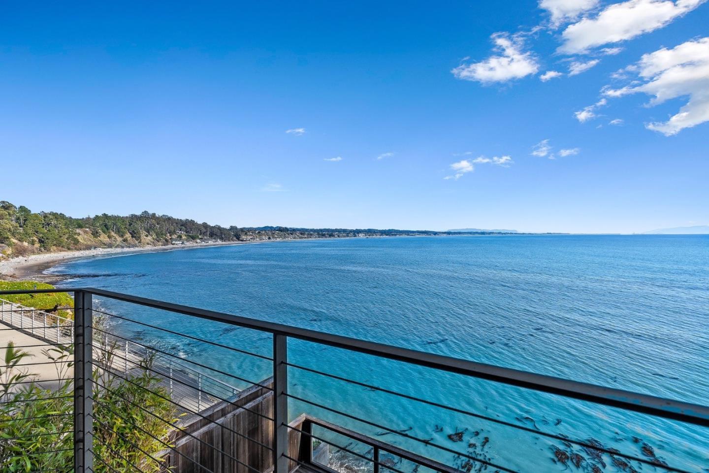Detail Gallery Image 56 of 81 For 108 Grove Ln, Capitola,  CA 95010 - 4 Beds | 4/1 Baths
