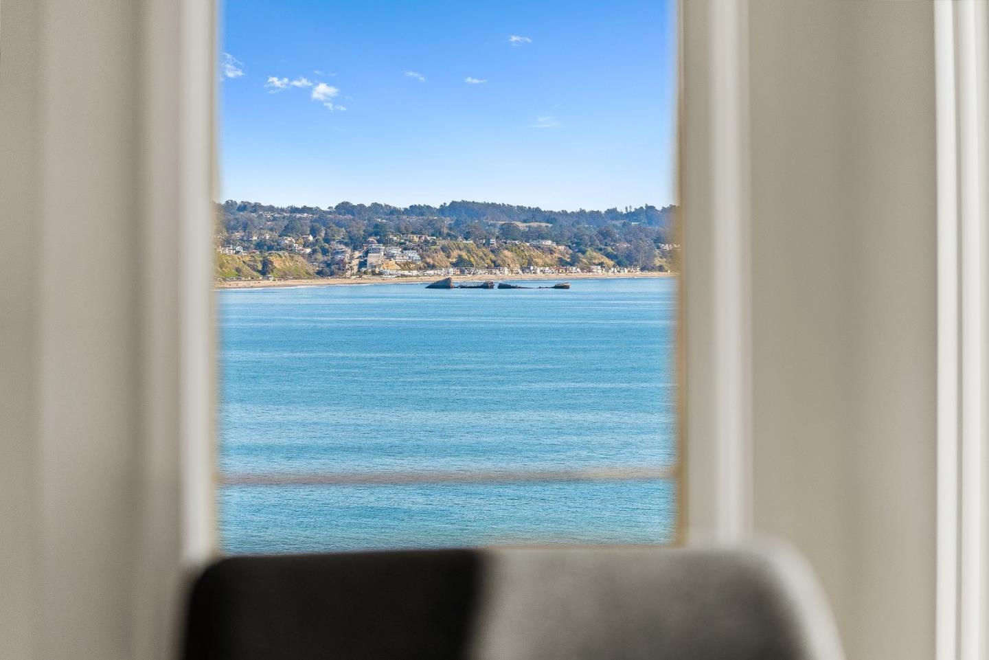 Detail Gallery Image 58 of 81 For 108 Grove Ln, Capitola,  CA 95010 - 4 Beds | 4/1 Baths