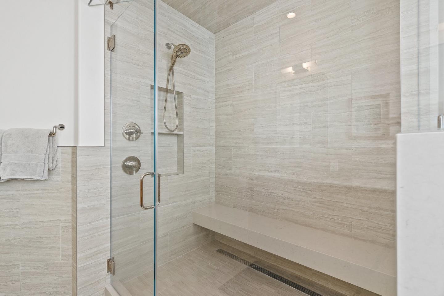 Detail Gallery Image 64 of 81 For 108 Grove Ln, Capitola,  CA 95010 - 4 Beds | 4/1 Baths
