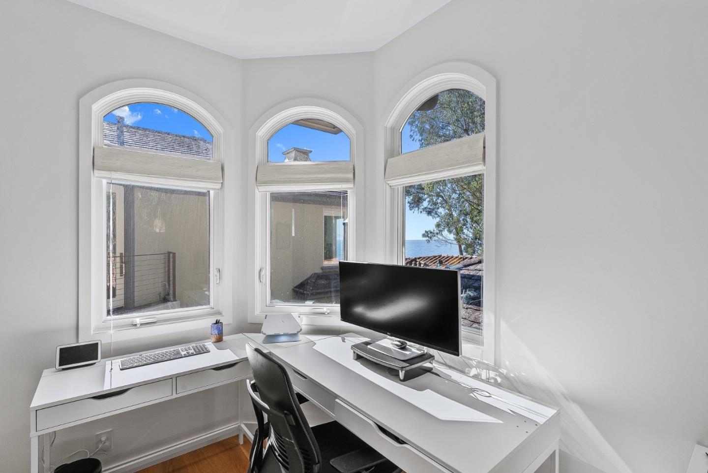 Detail Gallery Image 69 of 81 For 108 Grove Ln, Capitola,  CA 95010 - 4 Beds | 4/1 Baths