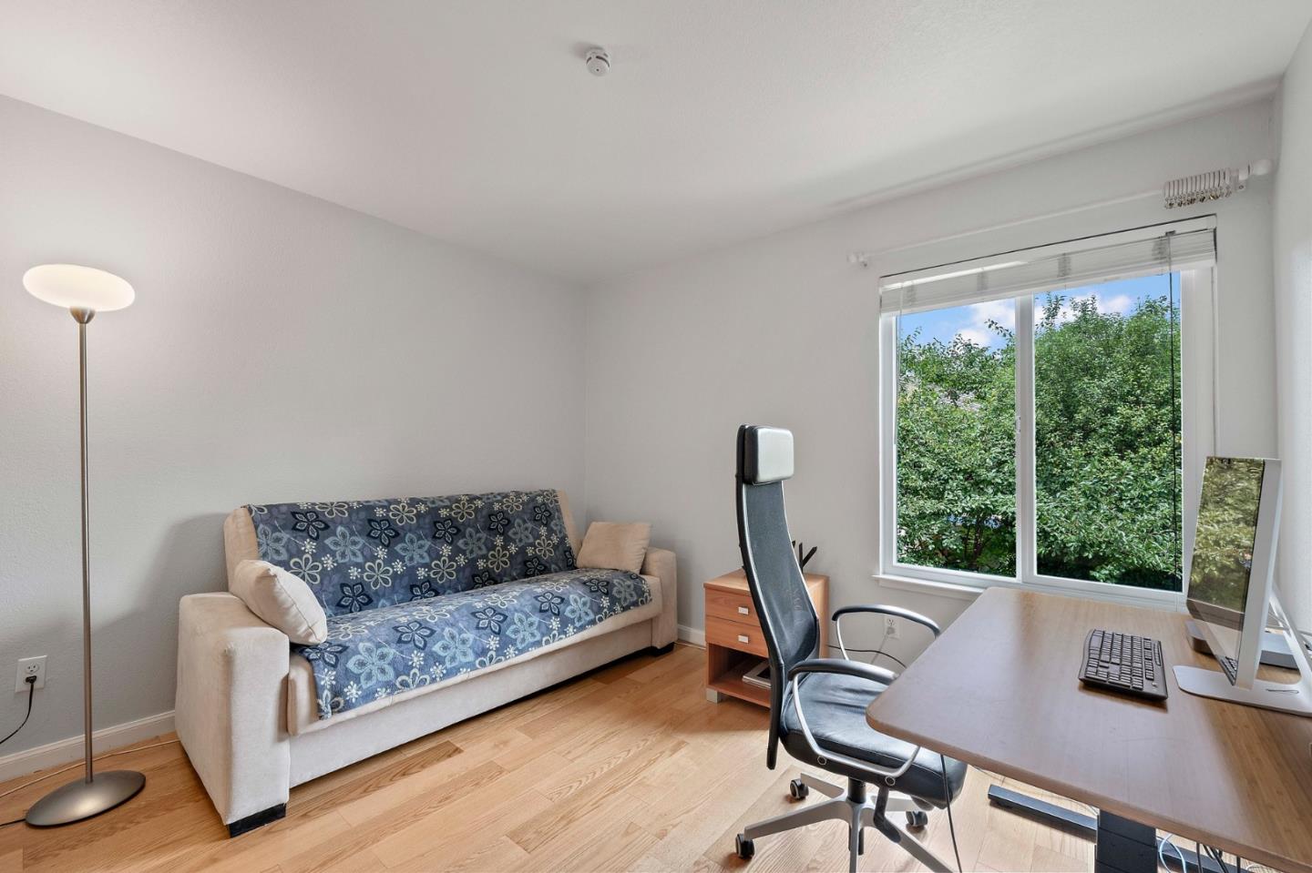 Detail Gallery Image 21 of 38 For 987 Lane Ave #6,  Mountain View,  CA 94040 - 3 Beds | 2/1 Baths
