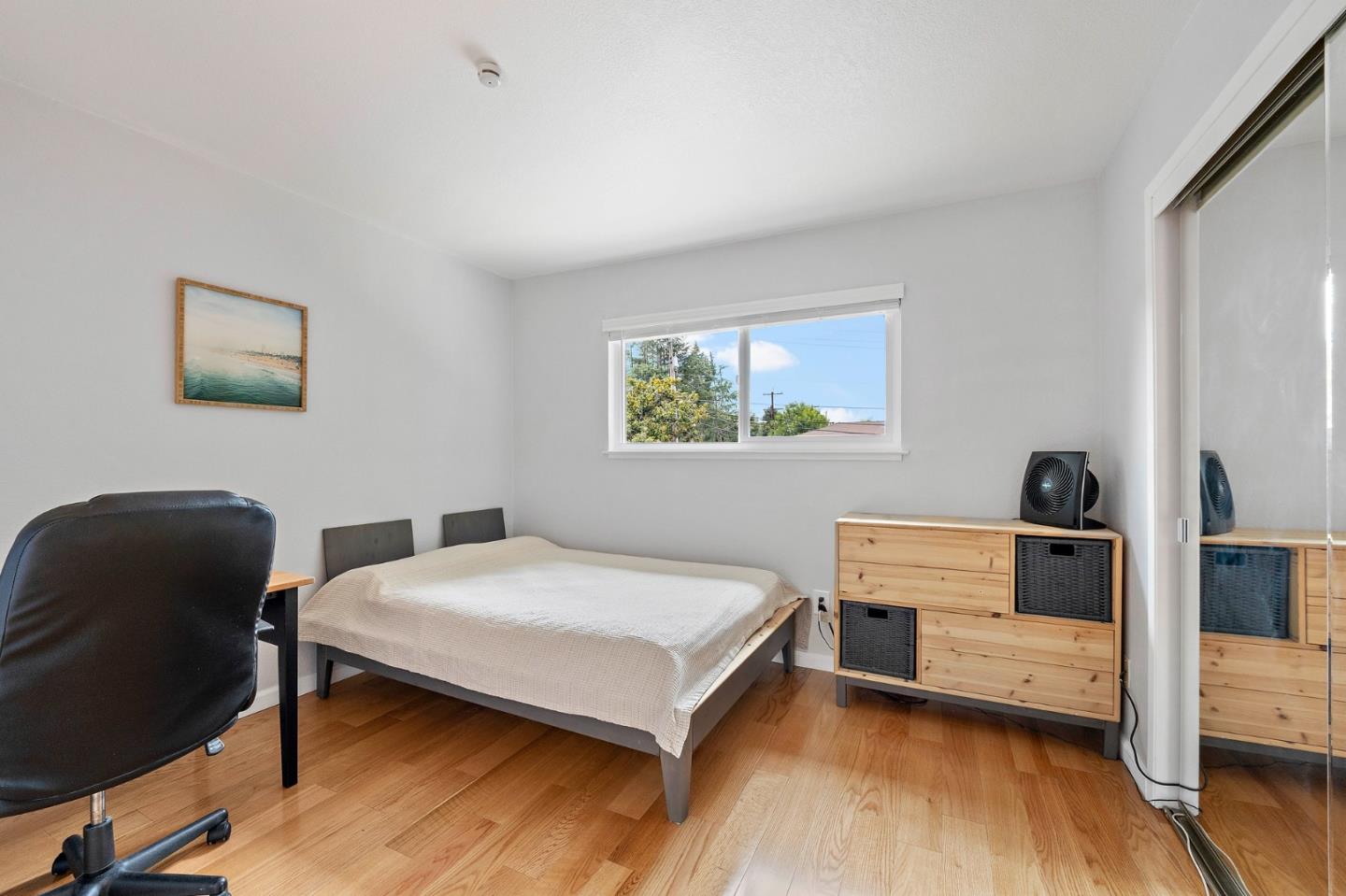 Detail Gallery Image 23 of 38 For 987 Lane Ave #6,  Mountain View,  CA 94040 - 3 Beds | 2/1 Baths
