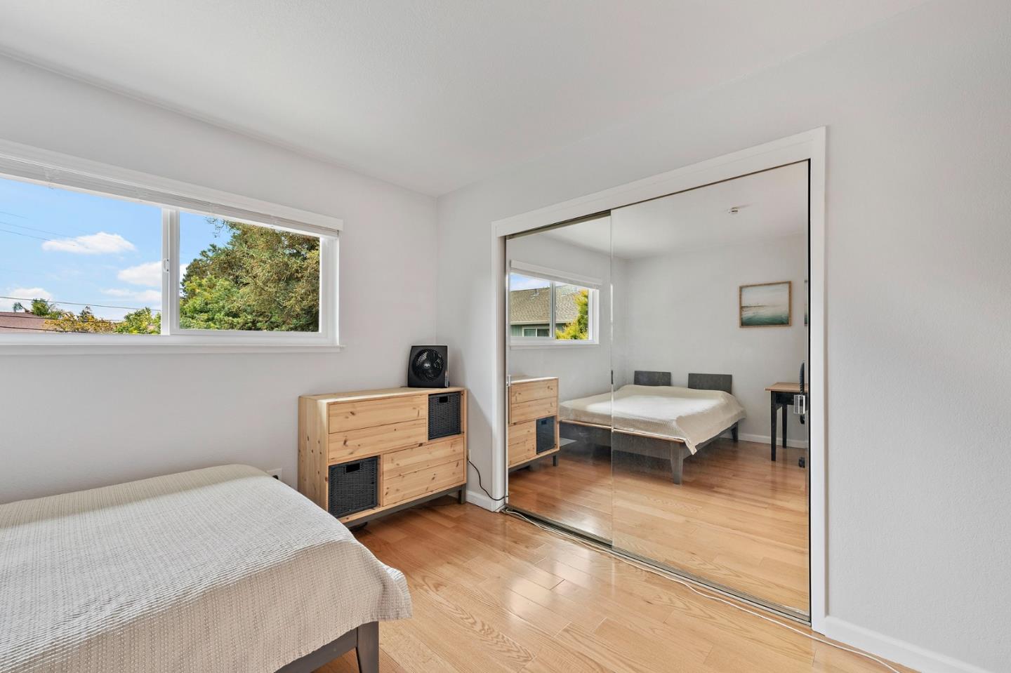Detail Gallery Image 24 of 38 For 987 Lane Ave #6,  Mountain View,  CA 94040 - 3 Beds | 2/1 Baths