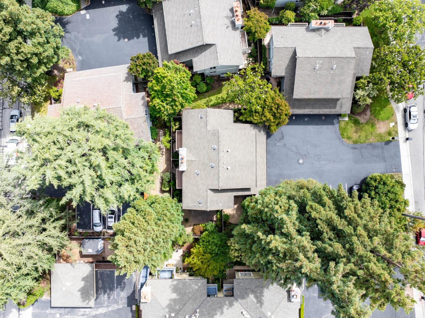 Detail Gallery Image 34 of 38 For 987 Lane Ave #6,  Mountain View,  CA 94040 - 3 Beds | 2/1 Baths