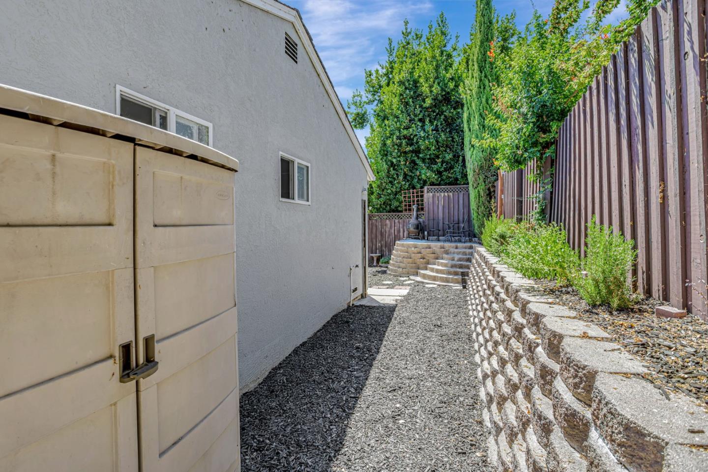 Detail Gallery Image 28 of 45 For 3685 Howe Ct, Fremont,  CA 94538 - 3 Beds | 2/1 Baths