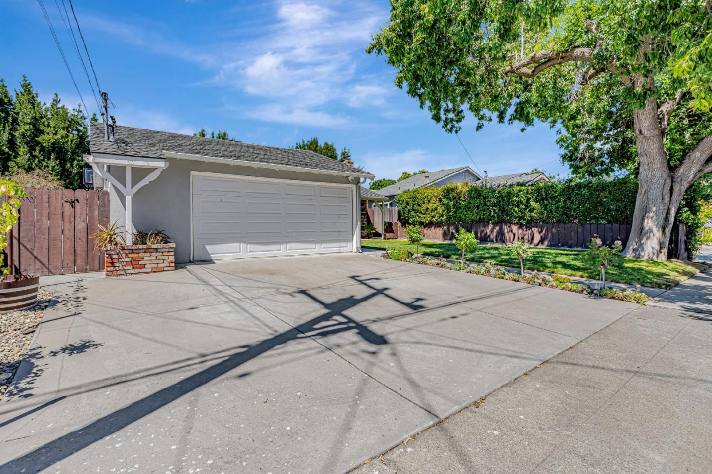 Detail Gallery Image 3 of 45 For 3685 Howe Ct, Fremont,  CA 94538 - 3 Beds | 2/1 Baths