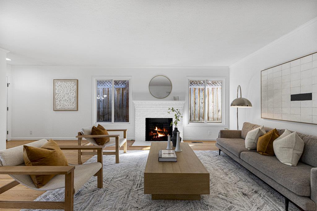 Detail Gallery Image 13 of 67 For 2150 Valparaiso Ave, Menlo Park,  CA 94025 - 3 Beds | 2 Baths