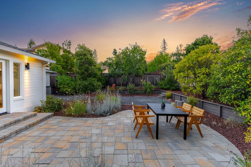 Detail Gallery Image 57 of 67 For 2150 Valparaiso Ave, Menlo Park,  CA 94025 - 3 Beds | 2 Baths