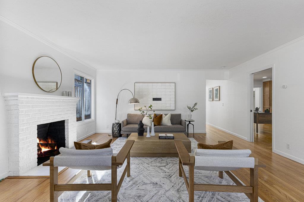 Detail Gallery Image 8 of 67 For 2150 Valparaiso Ave, Menlo Park,  CA 94025 - 3 Beds | 2 Baths