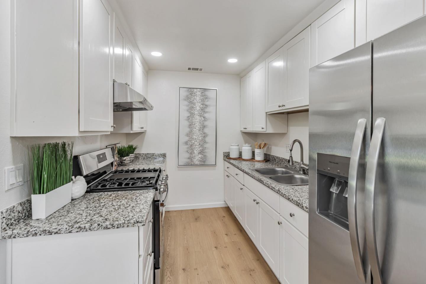 Detail Gallery Image 11 of 47 For 303 Junipero Dr #1,  Milpitas,  CA 95035 - 3 Beds | 1 Baths