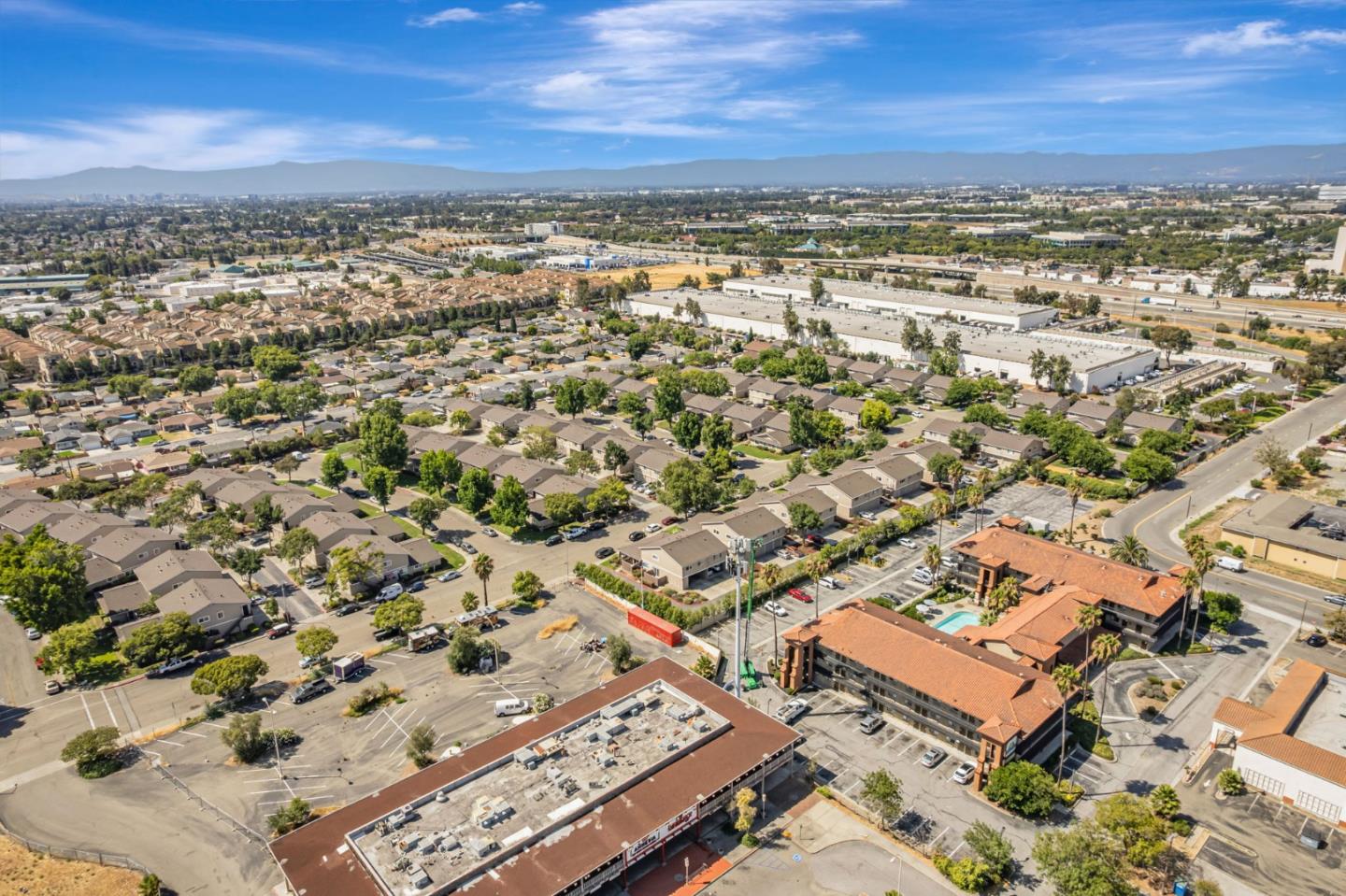 Detail Gallery Image 37 of 47 For 303 Junipero Dr #1,  Milpitas,  CA 95035 - 3 Beds | 1 Baths