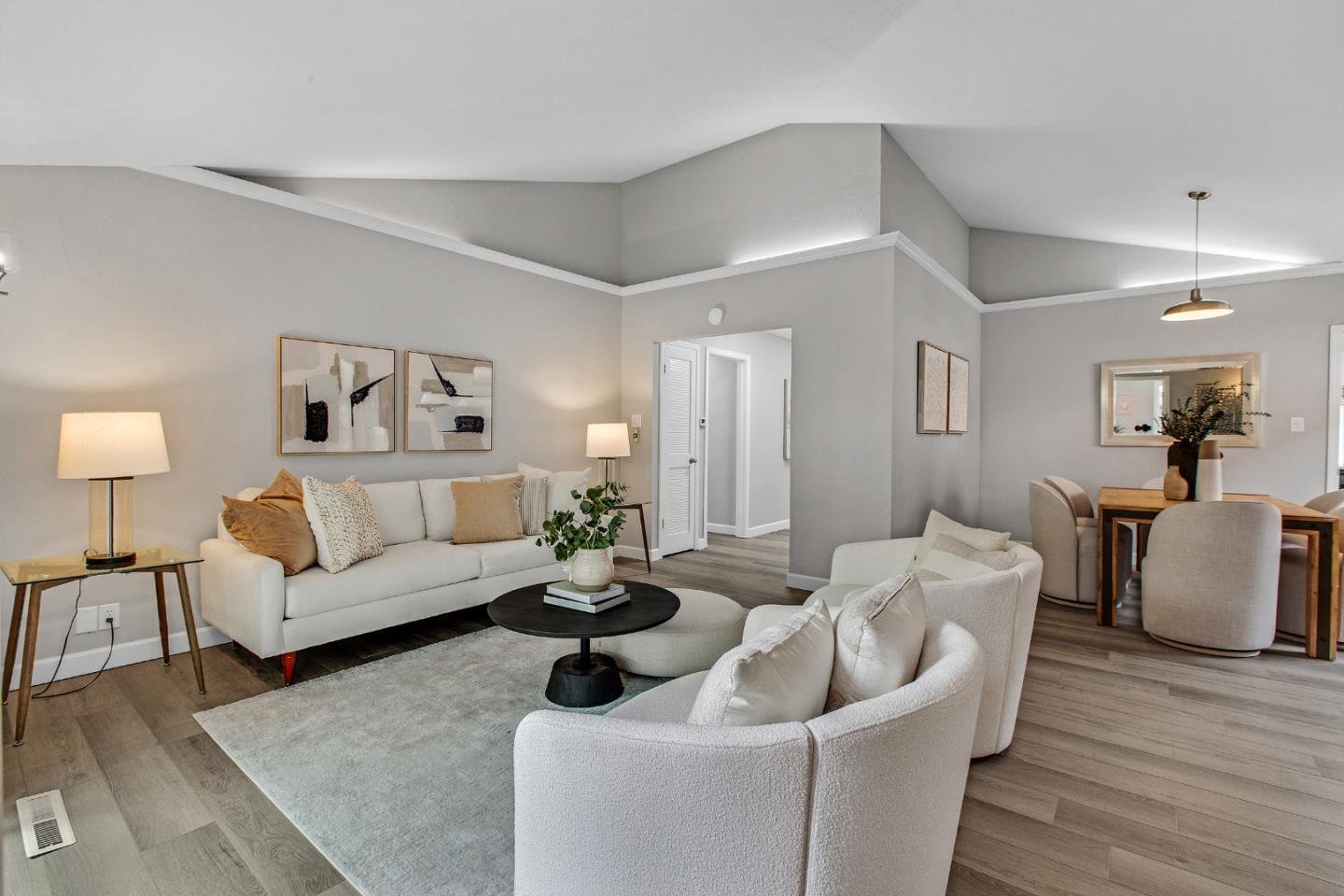 Detail Gallery Image 14 of 32 For 2860 Oakmont Dr, San Bruno,  CA 94066 - 4 Beds | 2 Baths