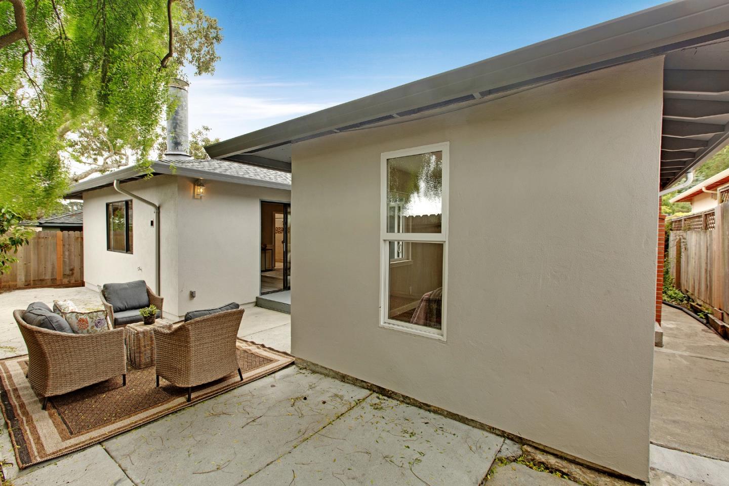 Detail Gallery Image 18 of 32 For 2860 Oakmont Dr, San Bruno,  CA 94066 - 4 Beds | 2 Baths