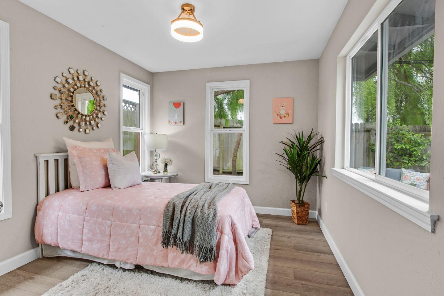 Detail Gallery Image 21 of 32 For 2860 Oakmont Dr, San Bruno,  CA 94066 - 4 Beds | 2 Baths