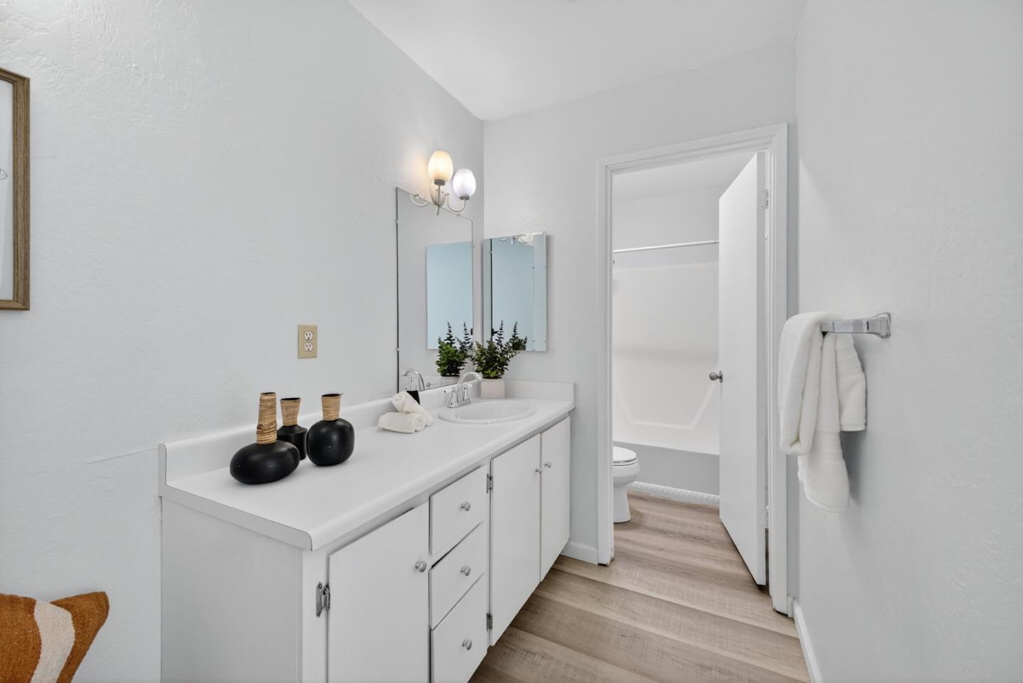 Detail Gallery Image 8 of 22 For 1919 Alameda De Las Pulgas #38,  San Mateo,  CA 94403 - 2 Beds | 2 Baths