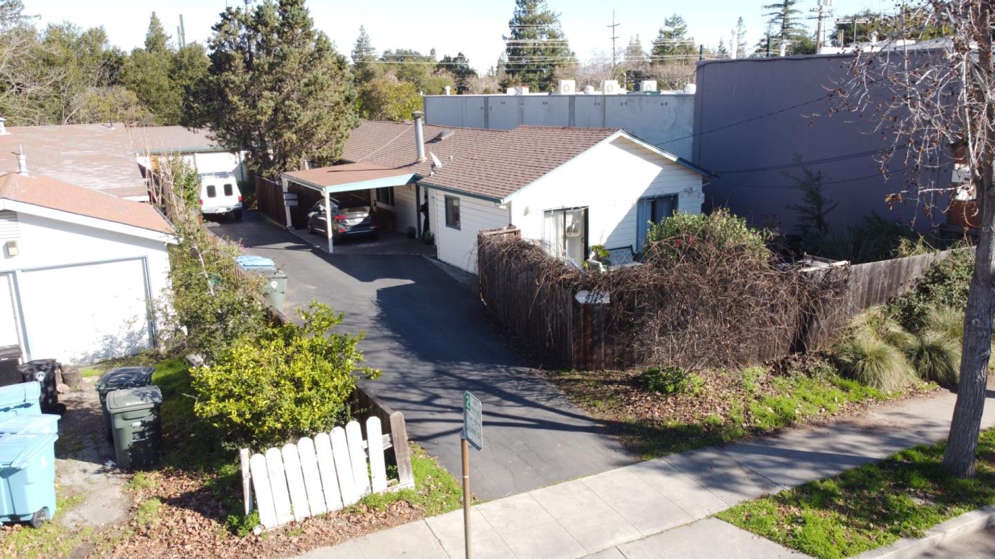Detail Gallery Image 2 of 7 For 2145 Park Blvd, Palo Alto,  CA 94306 - – Beds | – Baths