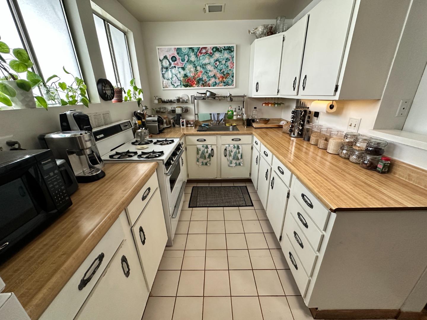 Detail Gallery Image 3 of 7 For 2145 Park Blvd, Palo Alto,  CA 94306 - – Beds | – Baths