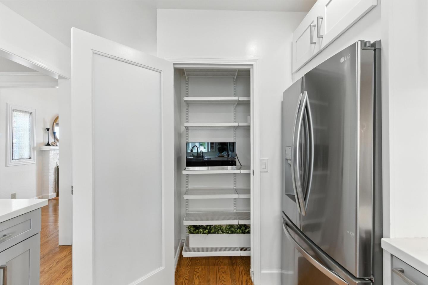 Detail Gallery Image 14 of 37 For 535 Acacia Ave, San Bruno,  CA 94066 - 3 Beds | 2 Baths