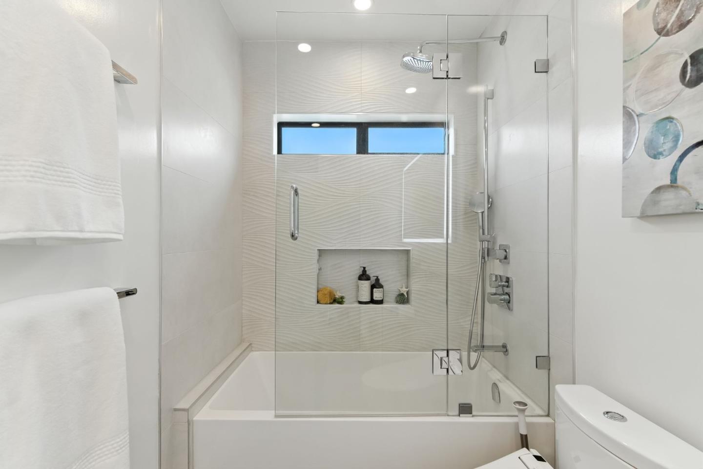 Detail Gallery Image 22 of 37 For 535 Acacia Ave, San Bruno,  CA 94066 - 3 Beds | 2 Baths