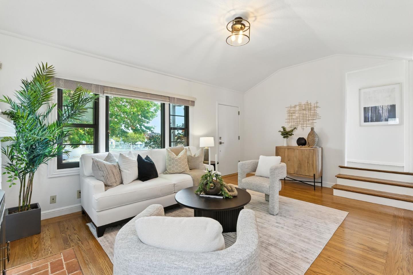 Detail Gallery Image 5 of 37 For 535 Acacia Ave, San Bruno,  CA 94066 - 3 Beds | 2 Baths