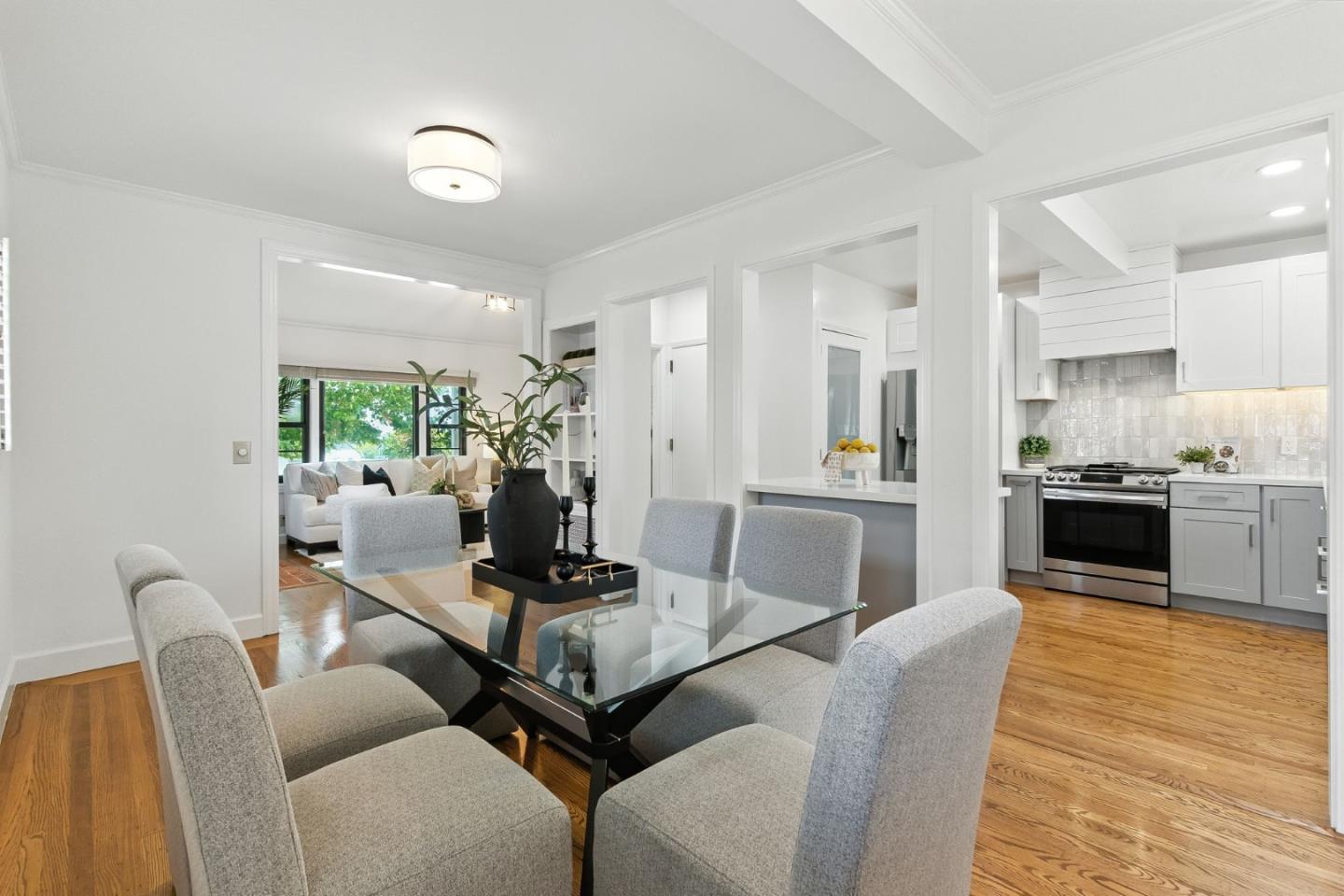 Detail Gallery Image 8 of 37 For 535 Acacia Ave, San Bruno,  CA 94066 - 3 Beds | 2 Baths