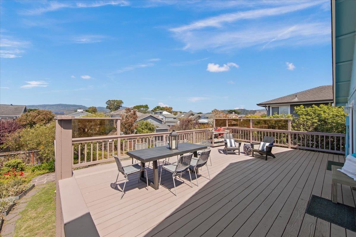 Detail Gallery Image 40 of 54 For 323 Garcia Ave, Half Moon Bay,  CA 94019 - 4 Beds | 2/1 Baths