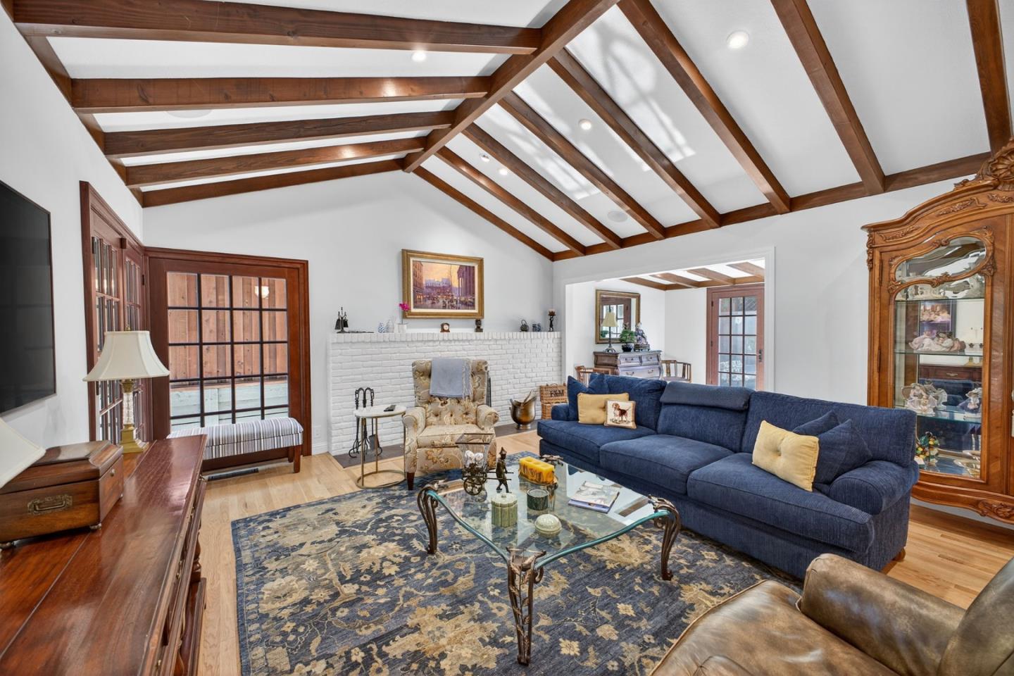 Detail Gallery Image 12 of 60 For 737 Bellerose Dr, San Jose,  CA 95128 - 3 Beds | 3 Baths