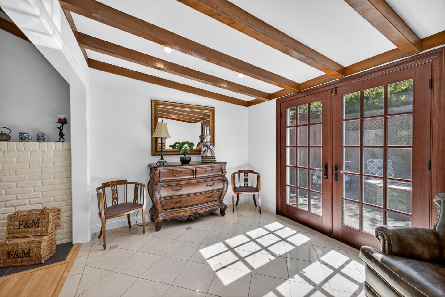 Detail Gallery Image 17 of 60 For 737 Bellerose Dr, San Jose,  CA 95128 - 3 Beds | 3 Baths