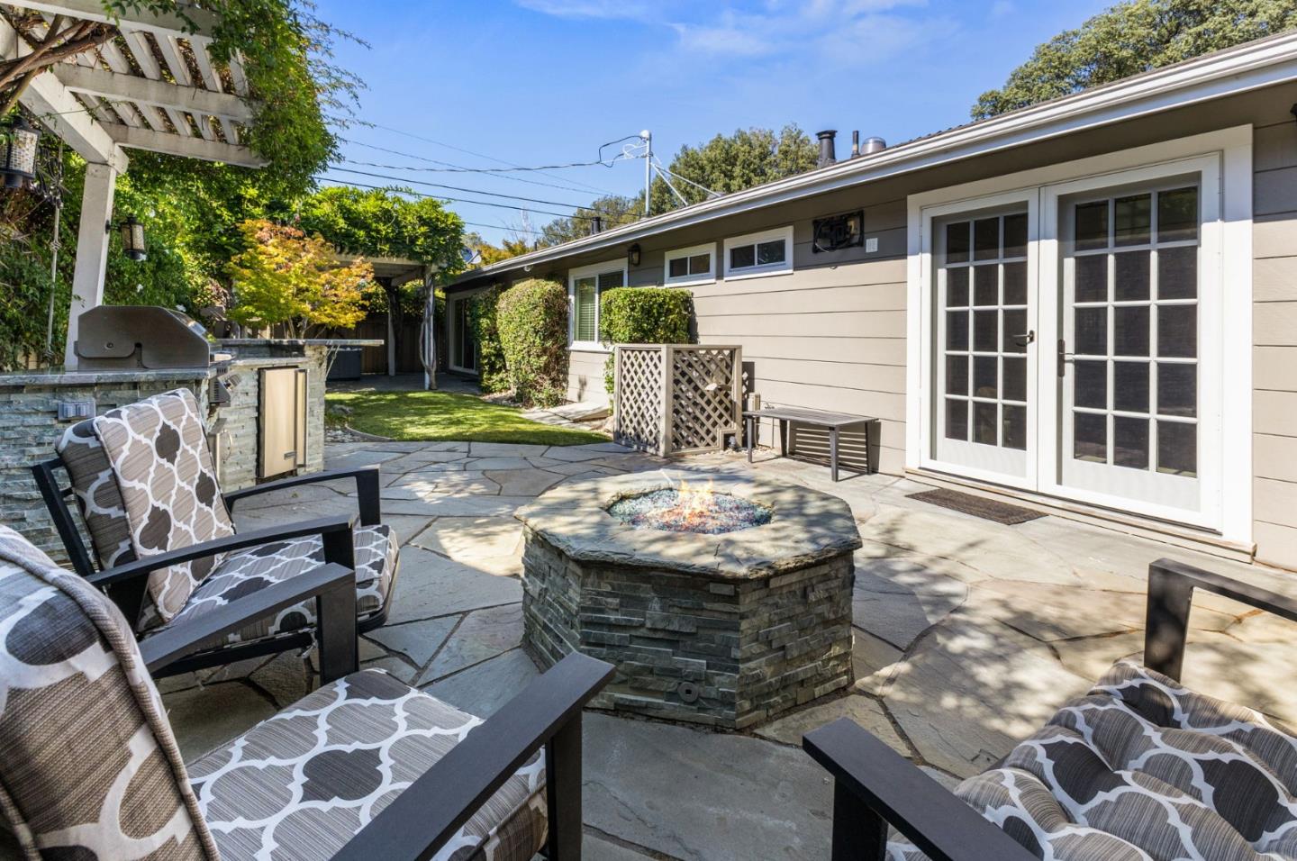 Detail Gallery Image 50 of 60 For 737 Bellerose Dr, San Jose,  CA 95128 - 3 Beds | 3 Baths