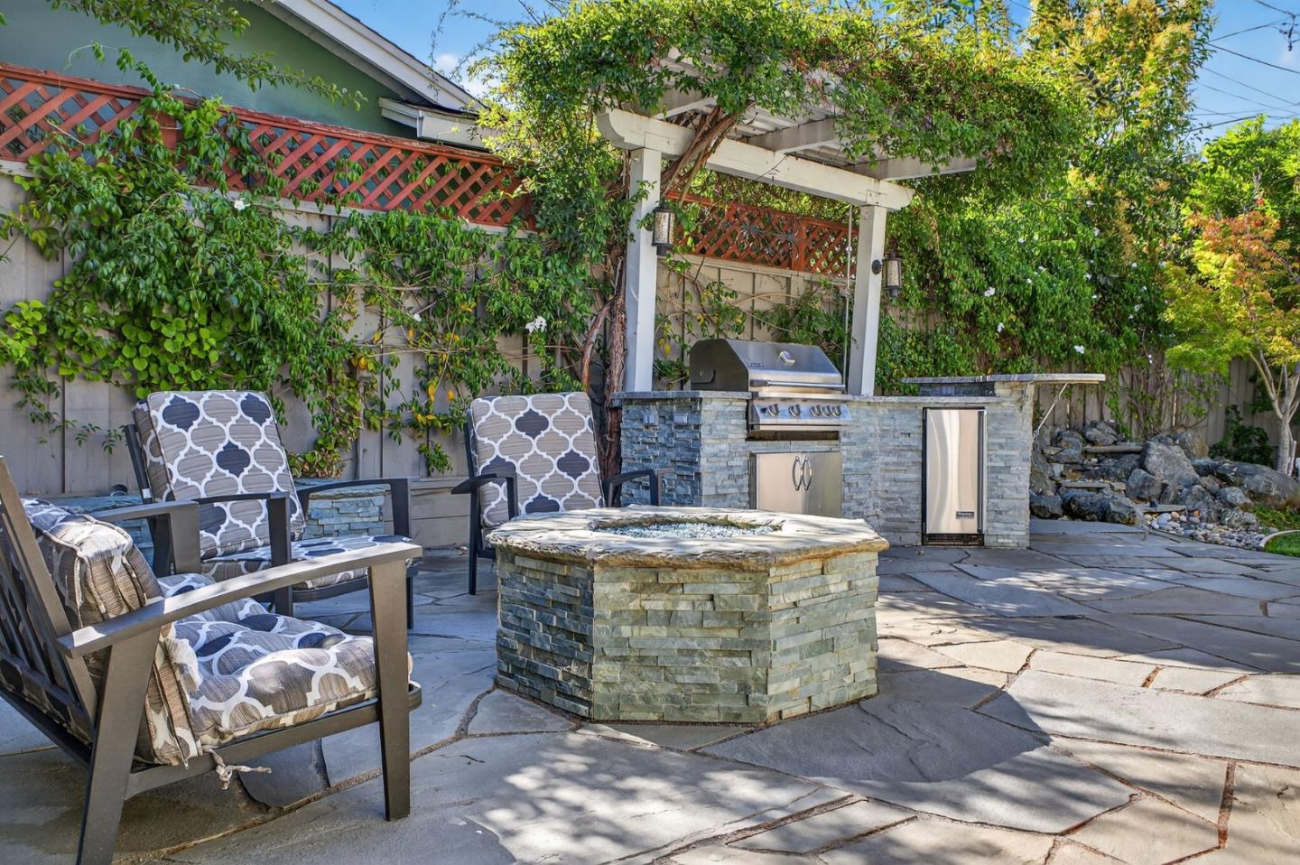 Detail Gallery Image 51 of 60 For 737 Bellerose Dr, San Jose,  CA 95128 - 3 Beds | 3 Baths