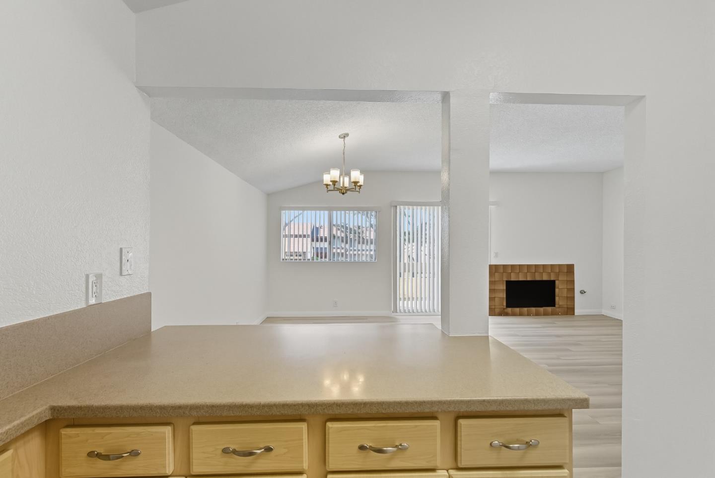 Detail Gallery Image 16 of 45 For 3550 Carter Dr #30,  South San Francisco,  CA 94080 - 3 Beds | 2 Baths