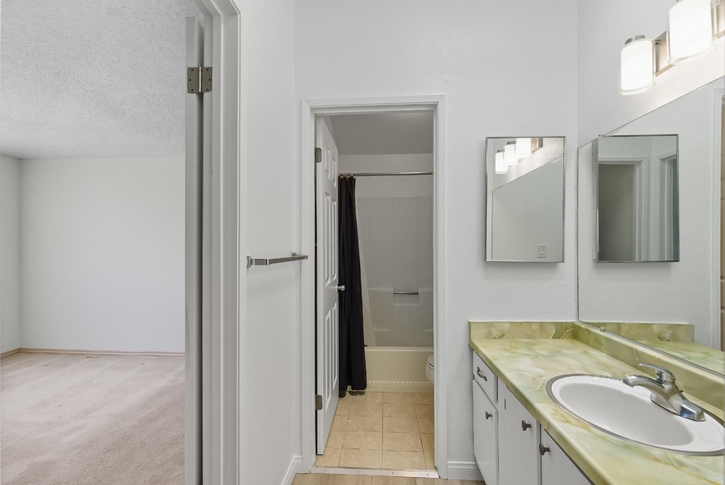 Detail Gallery Image 30 of 45 For 3550 Carter Dr #30,  South San Francisco,  CA 94080 - 3 Beds | 2 Baths