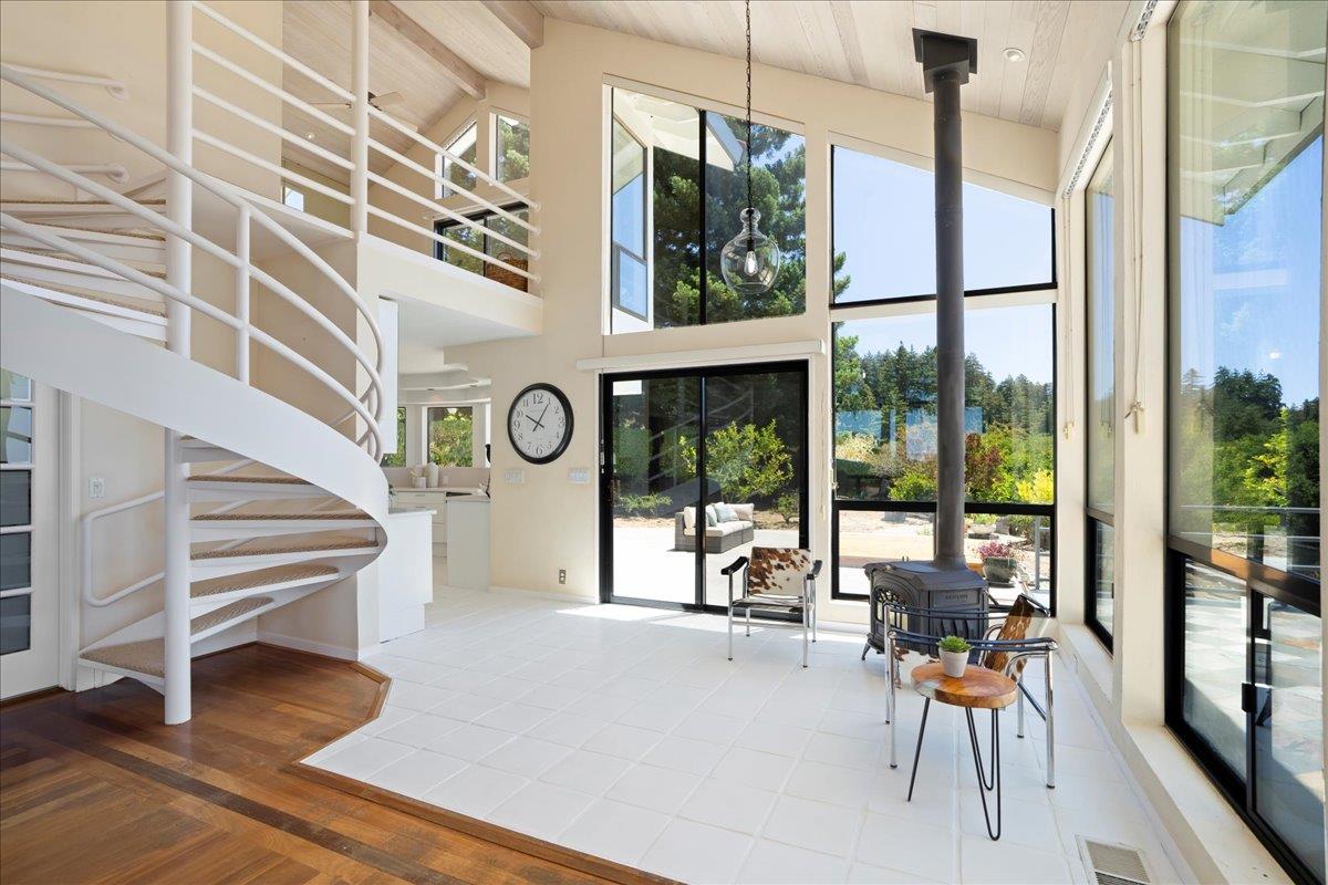 Detail Gallery Image 11 of 49 For 24614 Miller Hill Rd, Los Gatos,  CA 95033 - 3 Beds | 3 Baths