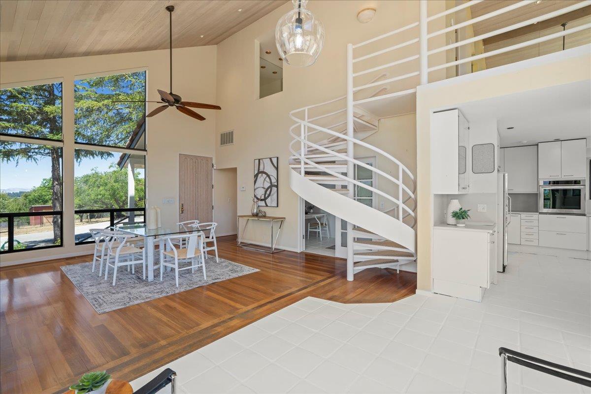 Detail Gallery Image 12 of 49 For 24614 Miller Hill Rd, Los Gatos,  CA 95033 - 3 Beds | 3 Baths