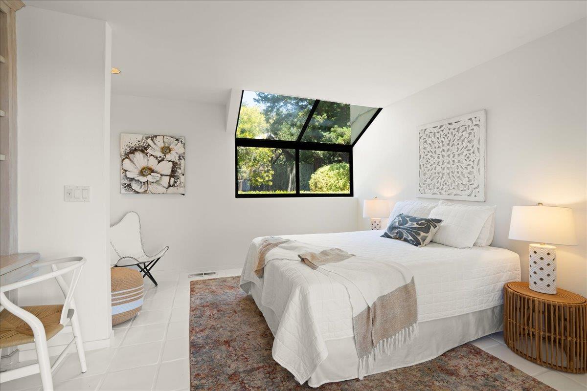 Detail Gallery Image 15 of 49 For 24614 Miller Hill Rd, Los Gatos,  CA 95033 - 3 Beds | 3 Baths