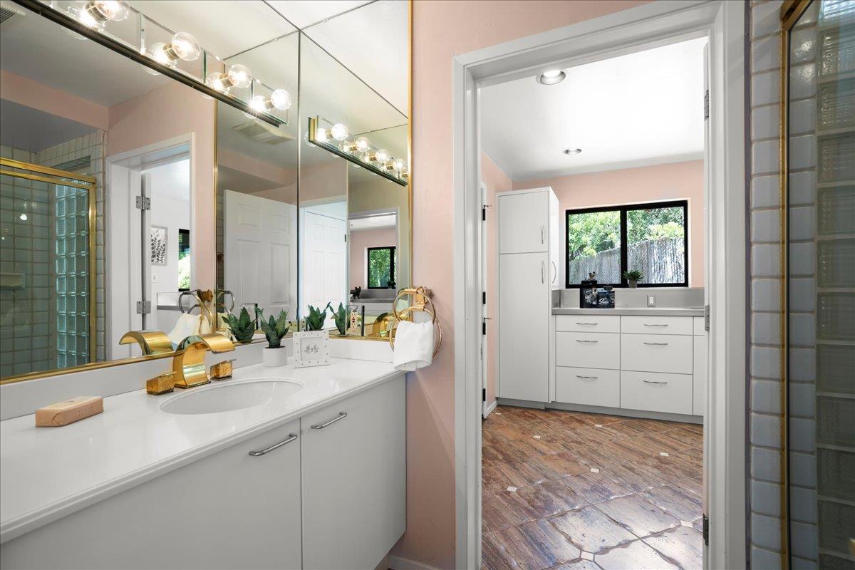 Detail Gallery Image 17 of 49 For 24614 Miller Hill Rd, Los Gatos,  CA 95033 - 3 Beds | 3 Baths