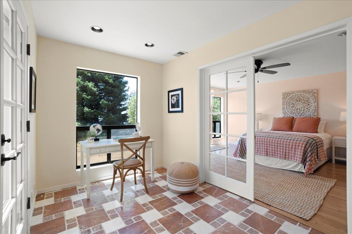 Detail Gallery Image 27 of 49 For 24614 Miller Hill Rd, Los Gatos,  CA 95033 - 3 Beds | 3 Baths