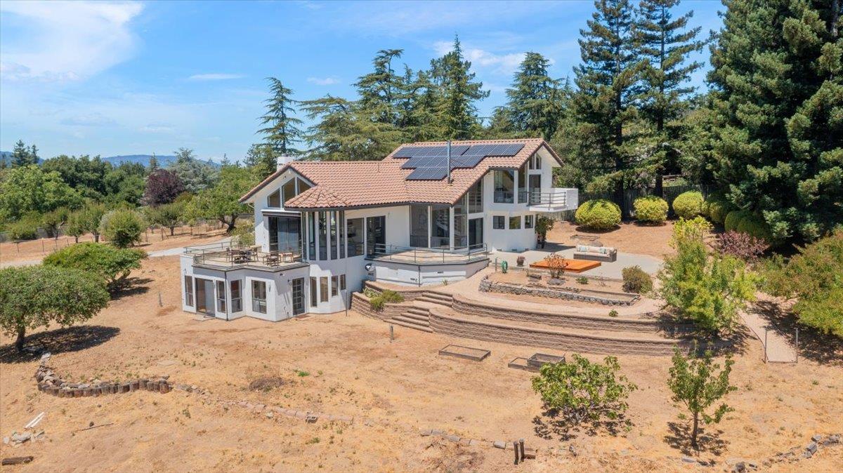 Detail Gallery Image 36 of 49 For 24614 Miller Hill Rd, Los Gatos,  CA 95033 - 3 Beds | 3 Baths