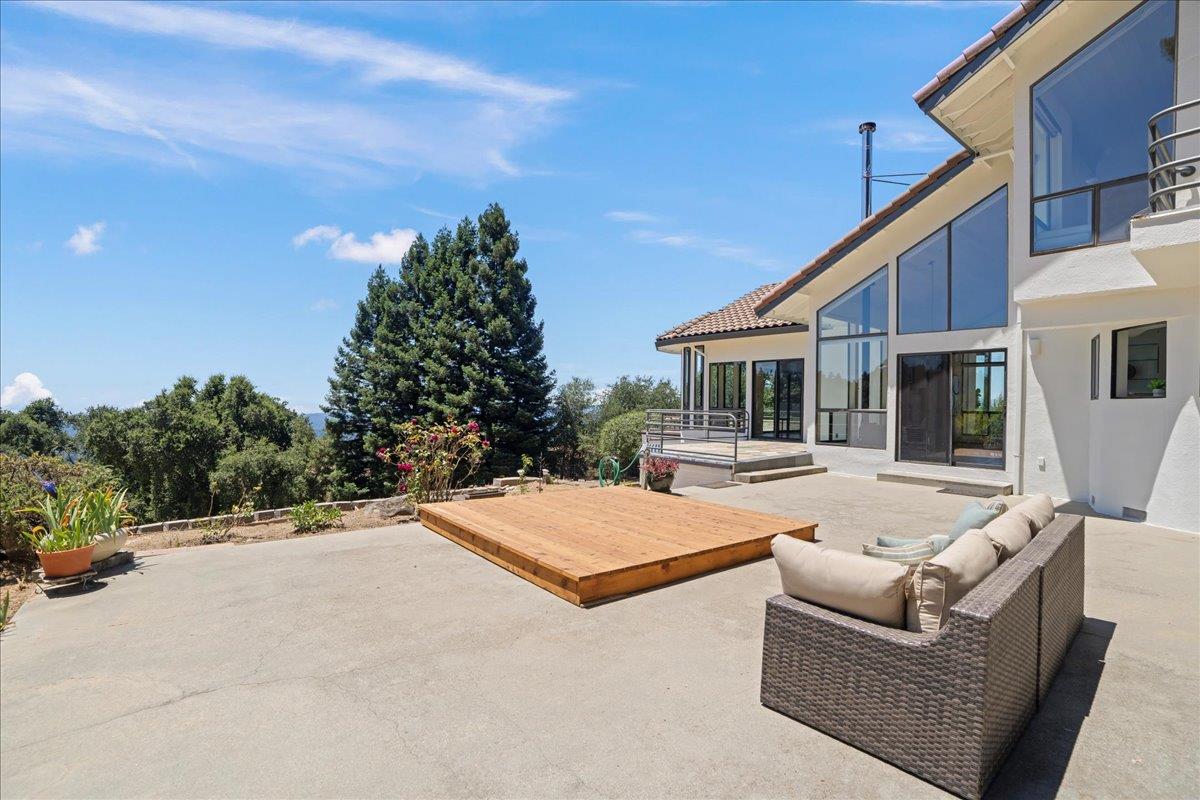 Detail Gallery Image 38 of 49 For 24614 Miller Hill Rd, Los Gatos,  CA 95033 - 3 Beds | 3 Baths