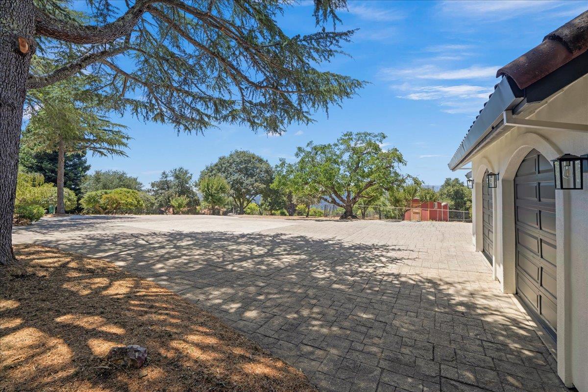 Detail Gallery Image 42 of 49 For 24614 Miller Hill Rd, Los Gatos,  CA 95033 - 3 Beds | 3 Baths