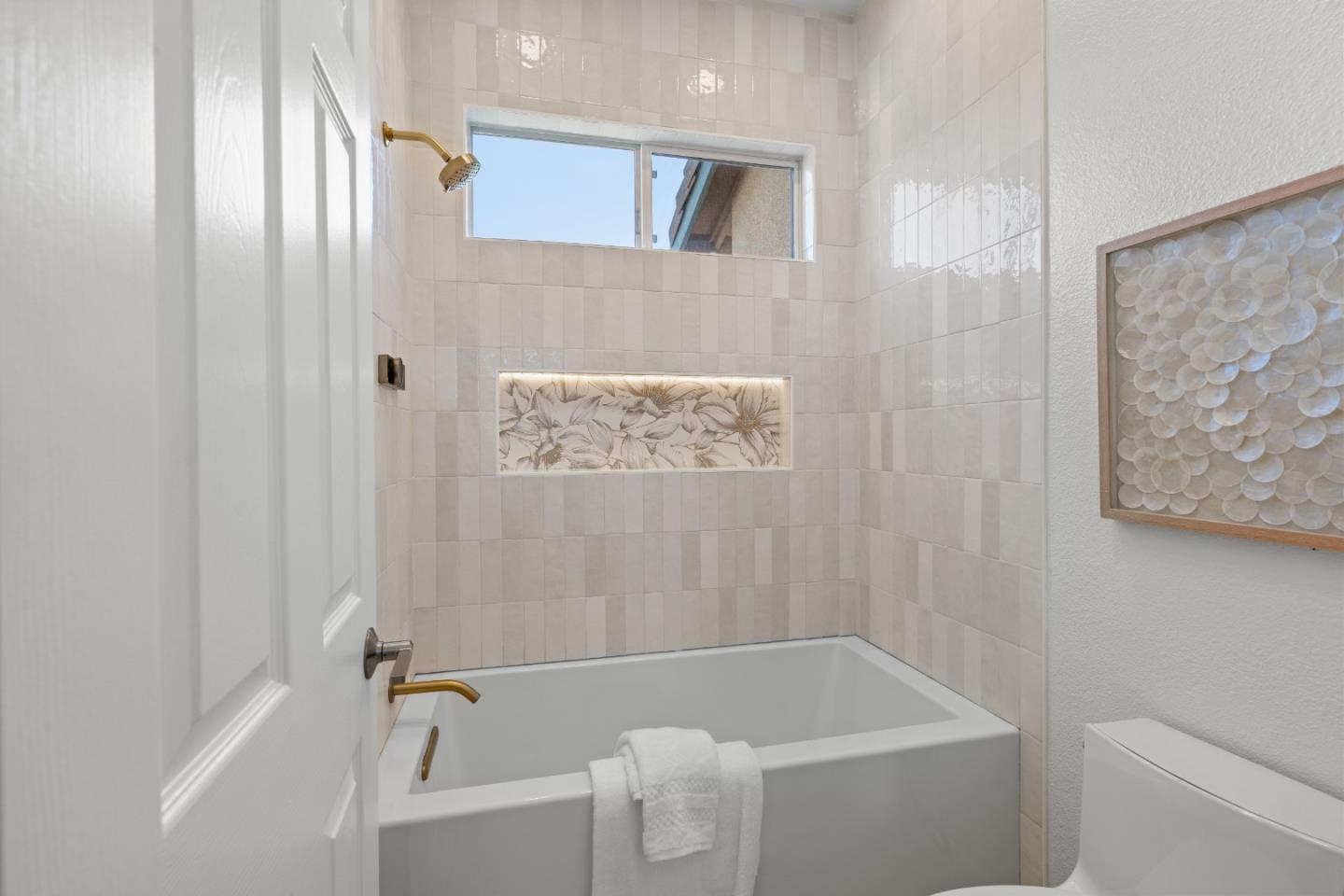 Detail Gallery Image 32 of 76 For 22659 Canyon Terrace Dr, Castro Valley,  CA 94552 - 2 Beds | 2/1 Baths