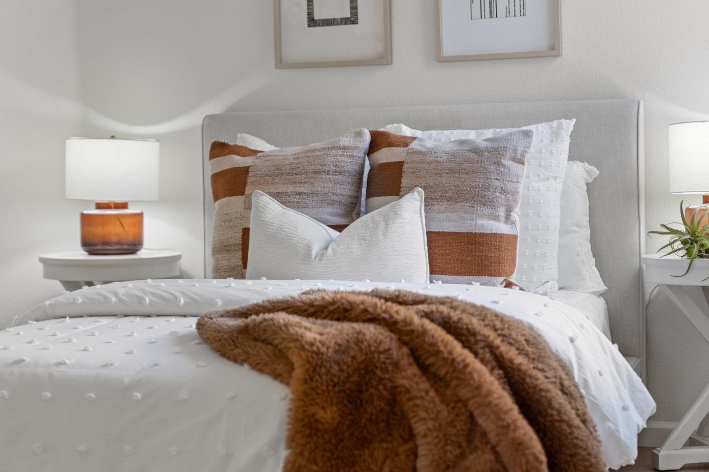 Detail Gallery Image 35 of 76 For 22659 Canyon Terrace Dr, Castro Valley,  CA 94552 - 2 Beds | 2/1 Baths