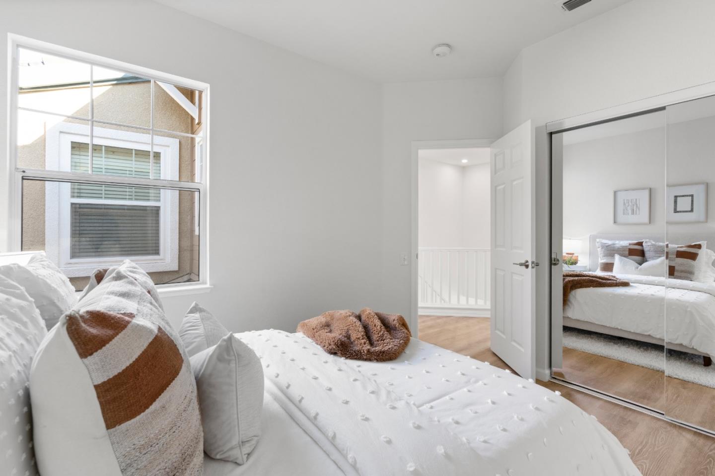 Detail Gallery Image 36 of 76 For 22659 Canyon Terrace Dr, Castro Valley,  CA 94552 - 2 Beds | 2/1 Baths