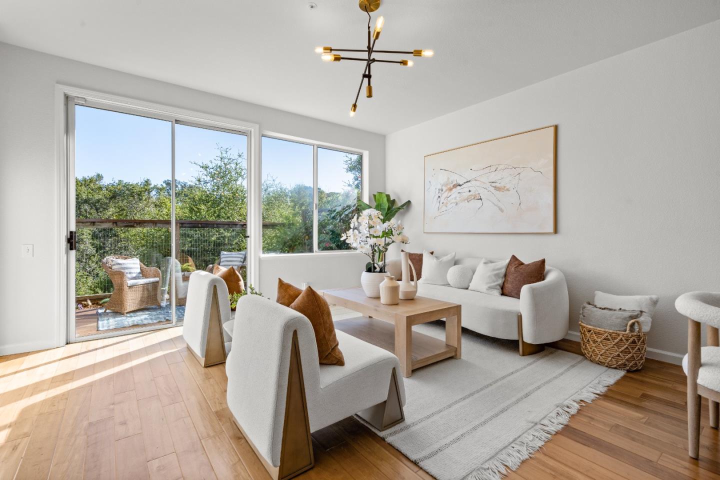 Detail Gallery Image 5 of 76 For 22659 Canyon Terrace Dr, Castro Valley,  CA 94552 - 2 Beds | 2/1 Baths