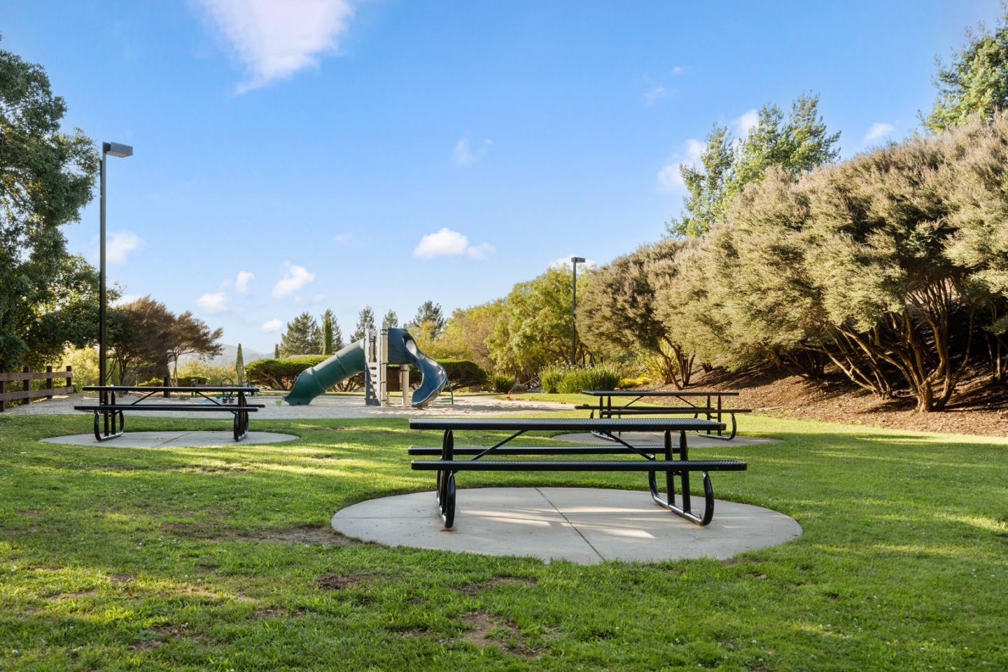 Detail Gallery Image 58 of 76 For 22659 Canyon Terrace Dr, Castro Valley,  CA 94552 - 2 Beds | 2/1 Baths