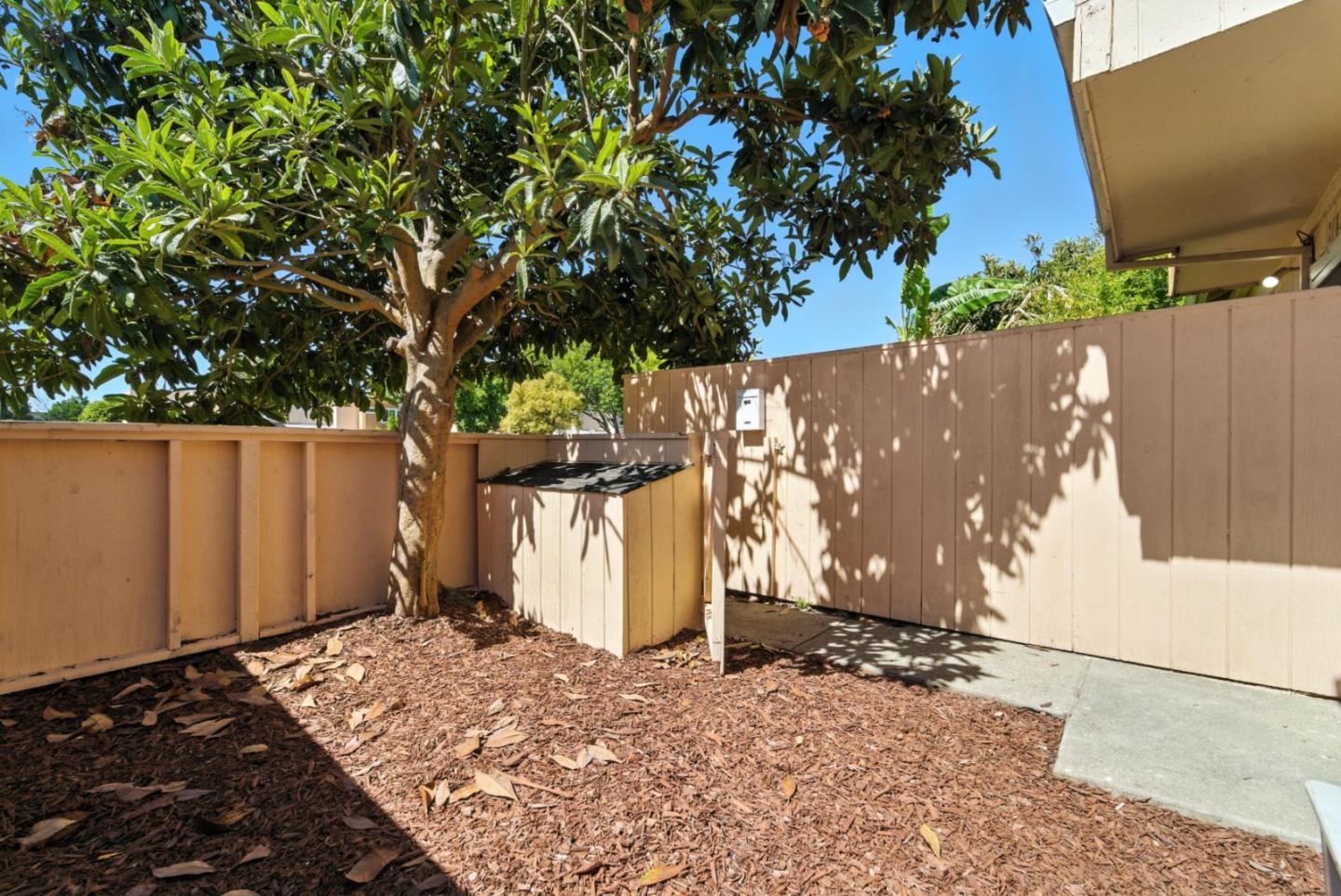 Detail Gallery Image 14 of 15 For 2180 Luz Ave, San Jose,  CA 95116 - 2 Beds | 1/1 Baths