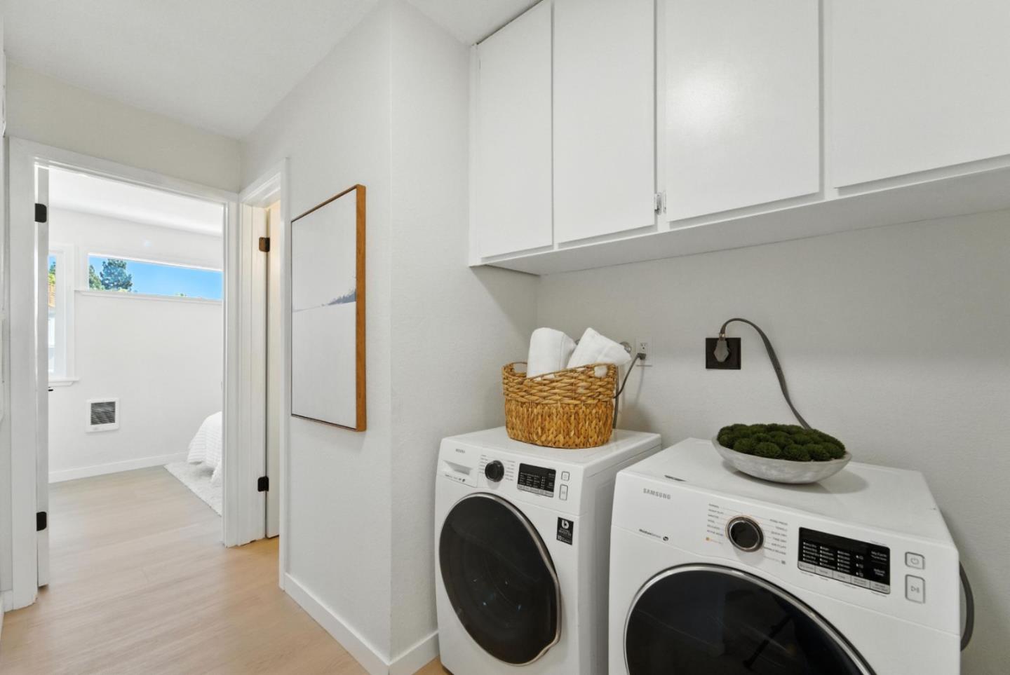 Detail Gallery Image 9 of 15 For 2180 Luz Ave, San Jose,  CA 95116 - 2 Beds | 1/1 Baths