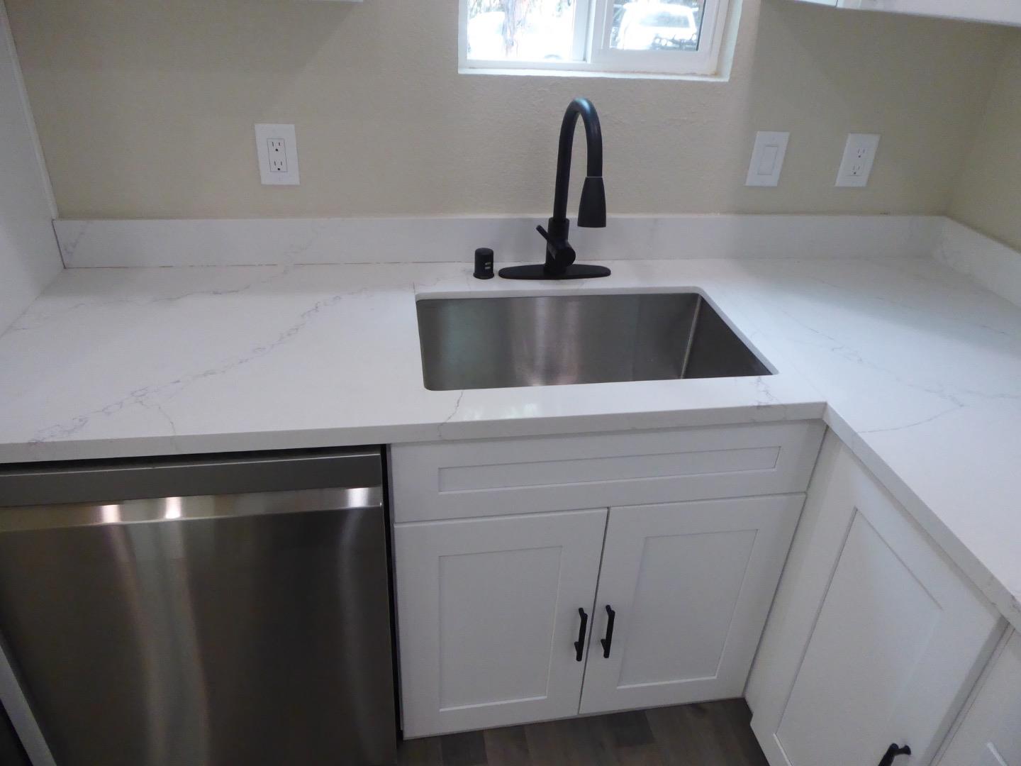 502 Hannah Street, San Jose, California 95126, 2 Bedrooms Bedrooms, ,1 BathroomBathrooms,Residential,For Sale,502 Hannah Street,ML82015836