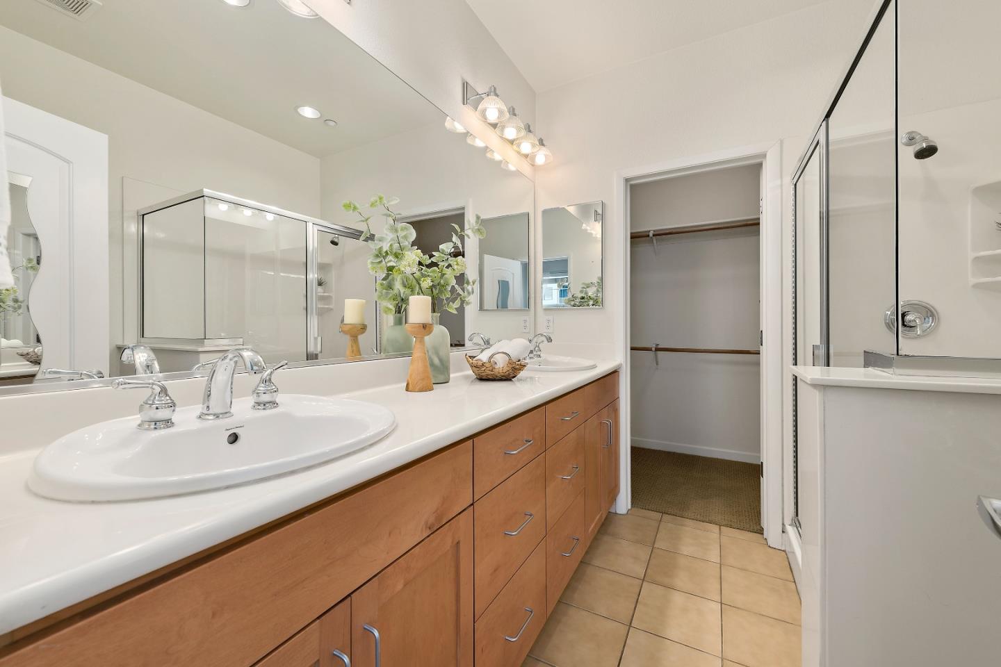 Detail Gallery Image 13 of 16 For 534 N 7th St, San Jose,  CA 95112 - 2 Beds | 2/1 Baths
